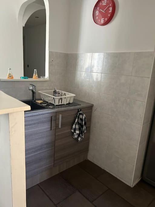 וול-אן-ולין Superbe Appartement Avec Parking Gratuit מראה חיצוני תמונה